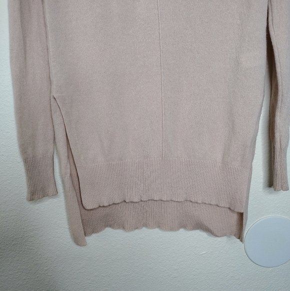 Nanette Lepore Women's Turtleneck Sweater - Light Pink 100% Cashmere Sz Small - Picture 3 of 13